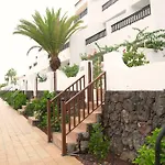 2 Min Walk To - Private Solarium Ferienhaus Costa Adeje (Tenerife)