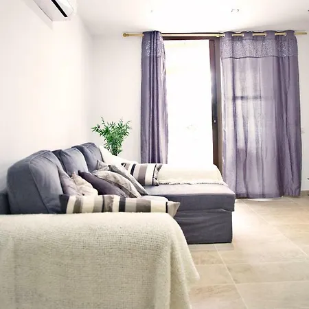 Σπίτι διακοπών 2 Min Walk To - Private Solarium
