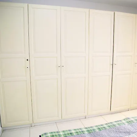 2 Min Walk To - Private Solarium Дом отдыха Адехе