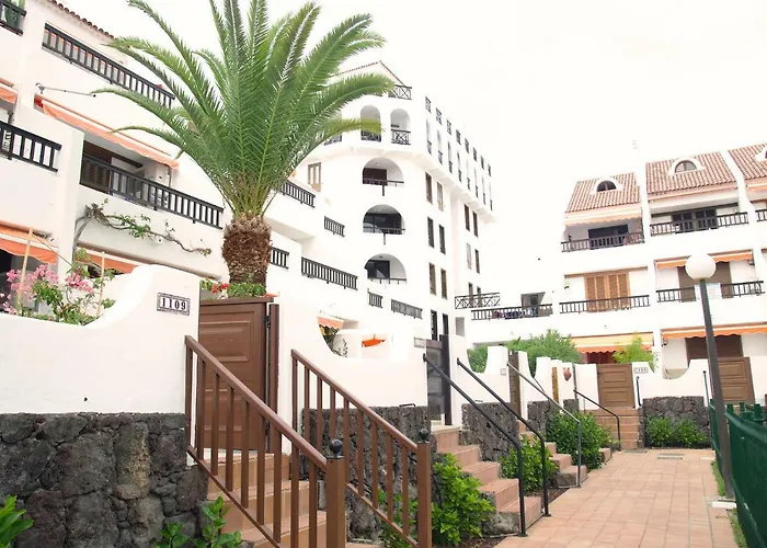 בית נופש 2 Min Walk To - Private Solarium