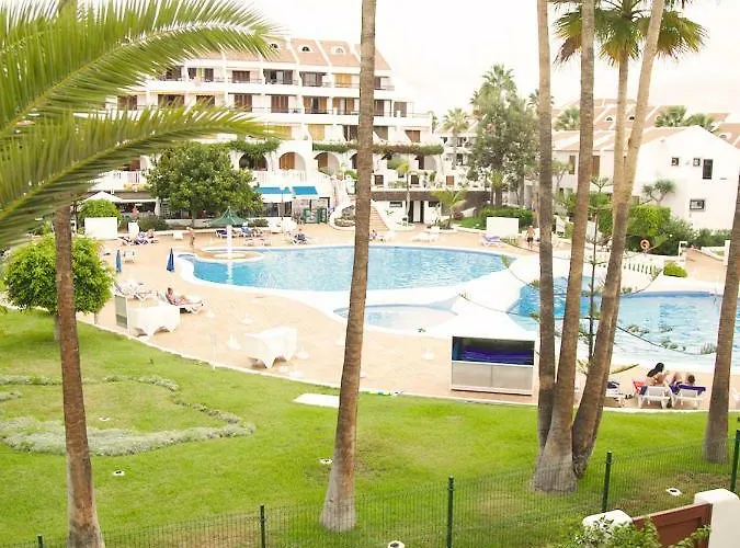 בית נופש 2 Min Walk To - Private Solarium *