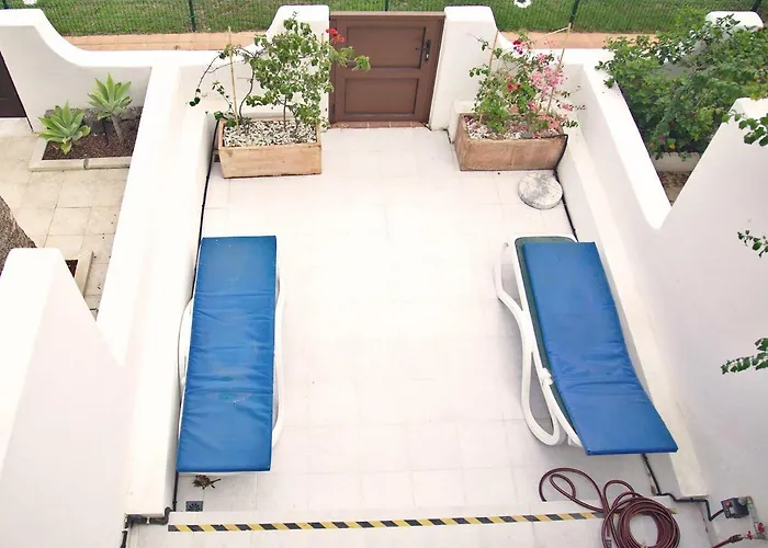 בית נופש 2 Min Walk To - Private Solarium אדחה