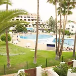 度假居 2 Min Walk To - Private Solarium *